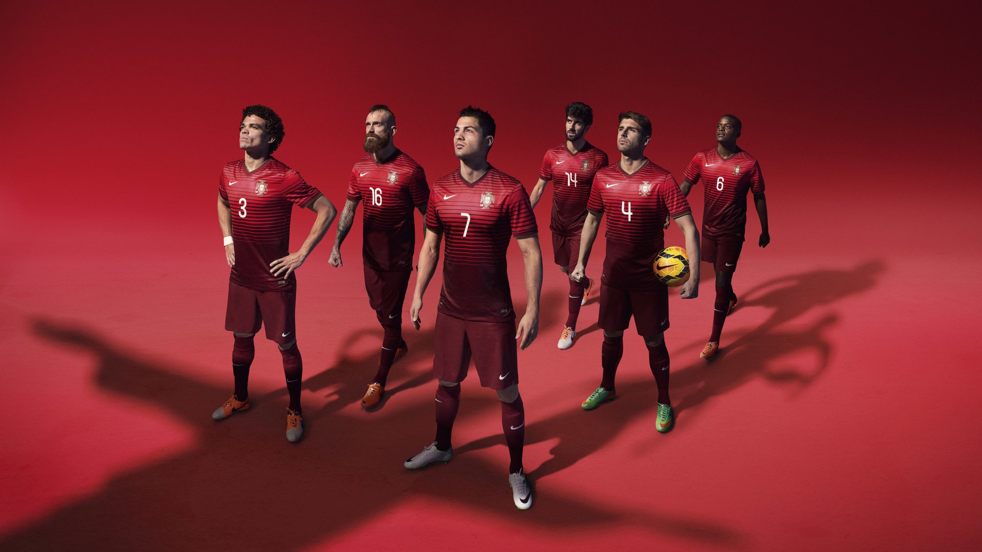 _极地冰川徒步：白雪皑皑中的勇者挑战_，极地冰川保湿套装